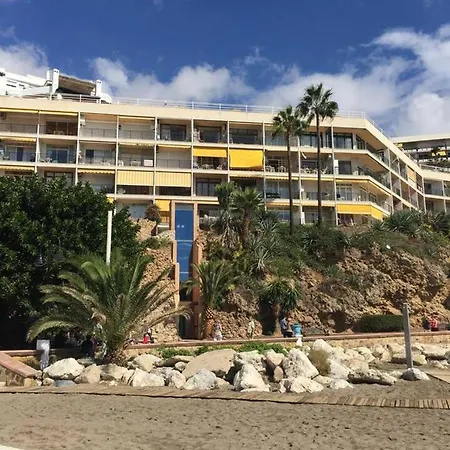 Beautiful Beachfront Studio In Torremolinos 32