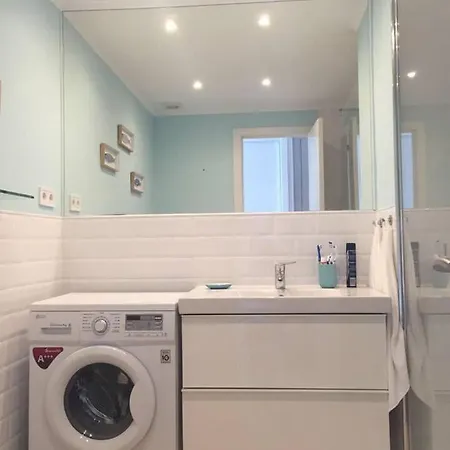 Beautiful Beachfront Studio In Torremolinos 32