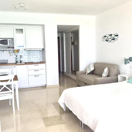 Beautiful Beachfront Studio In Torremolinos 32 Appartement