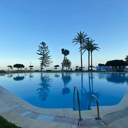 Beautiful Beachfront Studio In Torremolinos 32